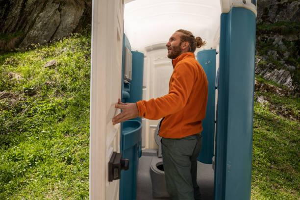 Portable Toilet Options We Offer in Painesville, OH